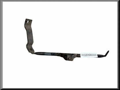Bumper support front right (extra strong) – Renault 16 – OEM 0832096000