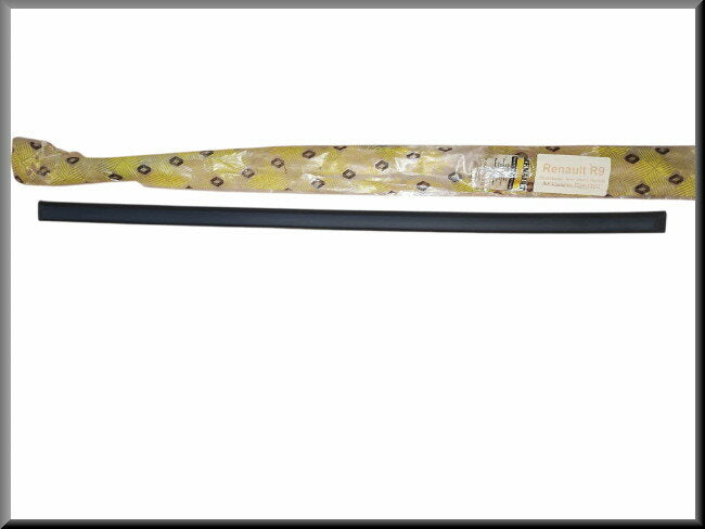 Sierlijst portier voorzijde rechts  – Renault 9 – OEM 7704003512 – NOS