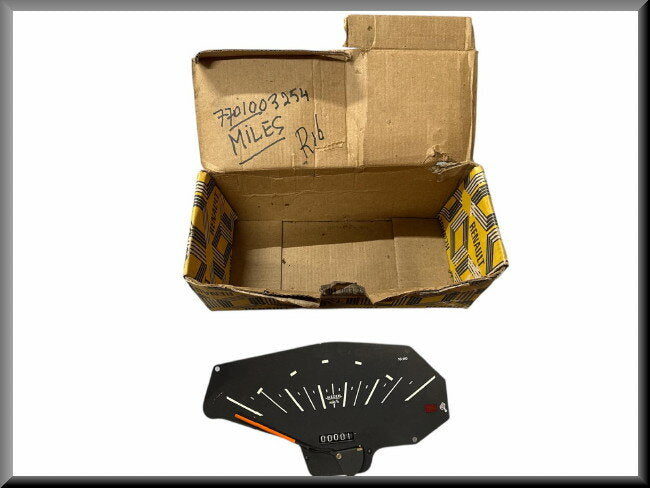 Odometer (display in miles) – Renault 16 – OEM 7701003253 / 7701003254 – NOS
