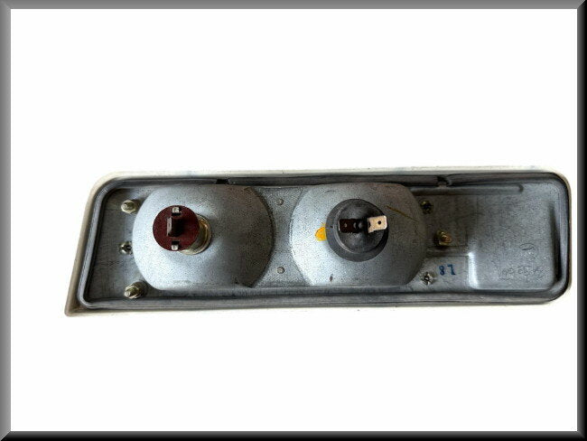 Achterlicht unit links met glas en chroomrand  – Renault 10 – OEM 7701000216 – NOS