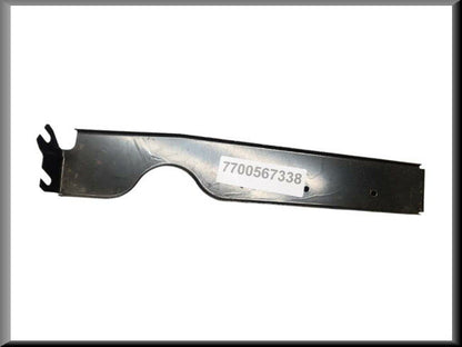 Mudflap mounting bracket, front left – Renault 12 – OEM 7700567338 (New Old Stock) – NOS