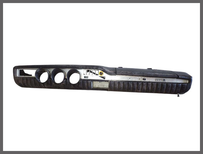 Dashboard  – Renault 12 Gordini – OEM 7700528054 – Used