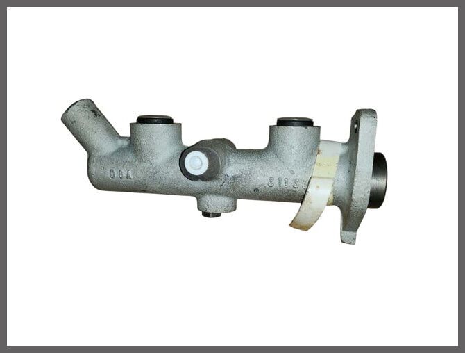 Brake Master Cylinder 20.6 mm – Renault 18 - Renault Fuego – OEM 77010365118 / 77013488206 – NOS