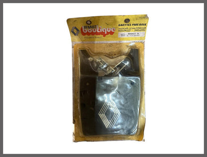 Jeu de bavettes arrière – Renault 16 – OEM 7701393913