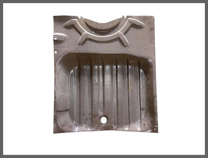 Deel van bodemplaat midden rechts – Renault 16 – OEM 7700545568F