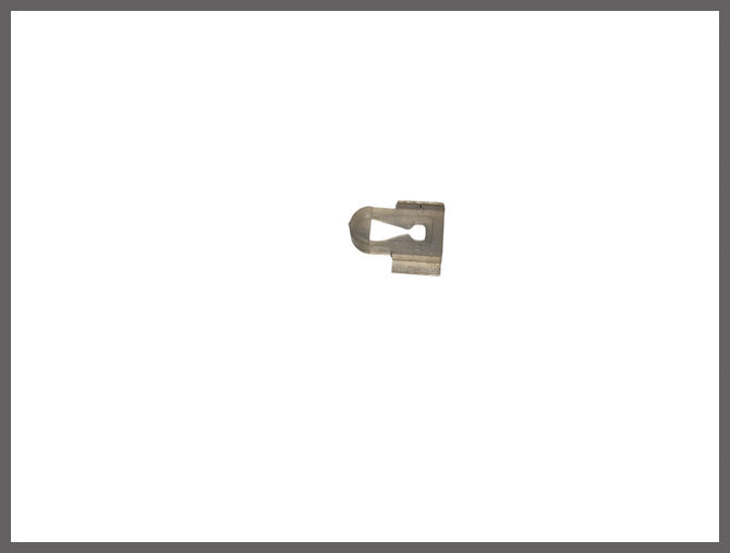 Roof trim clip – Renault 18 – Renault 20 - Renault 30 - OEM 7703077040 – NOS