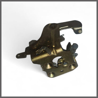 Slot bevestingingsplaat achterzijde rechts – Renault 16 – OEM 7700640197 – NOS