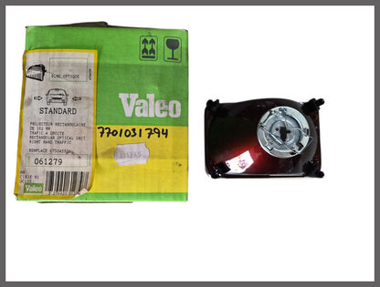 Phare gauche (longue portée) – Renault 9 – Renault 11 - Maserati Bi-Turbo - OEM 7701031794 – NOS