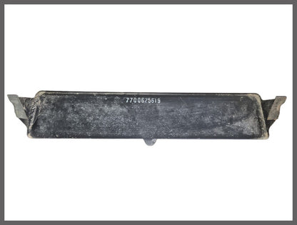 Kentekenplaat houder – Renault 18 – Fuego - OEM 7700625619 – NOS