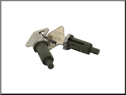Key set (2 pieces with 2 keys) – Renault 16 (1975 - 1977) – OEM 902441