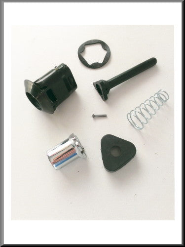 bouton-poussoir de verrouillage du hayon