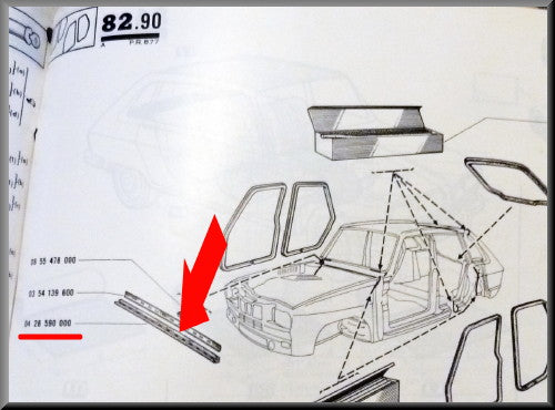 Paravan / motorkap rubber – Renault 16 – OEM 0428590000