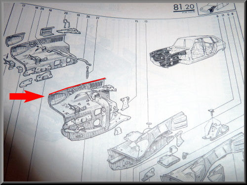 Bande de fixation d'aile arrière droite – Renault 16