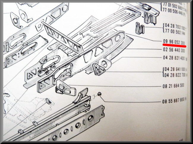 Chassis deel achteras links – Renault 16 – OEM 0996052300