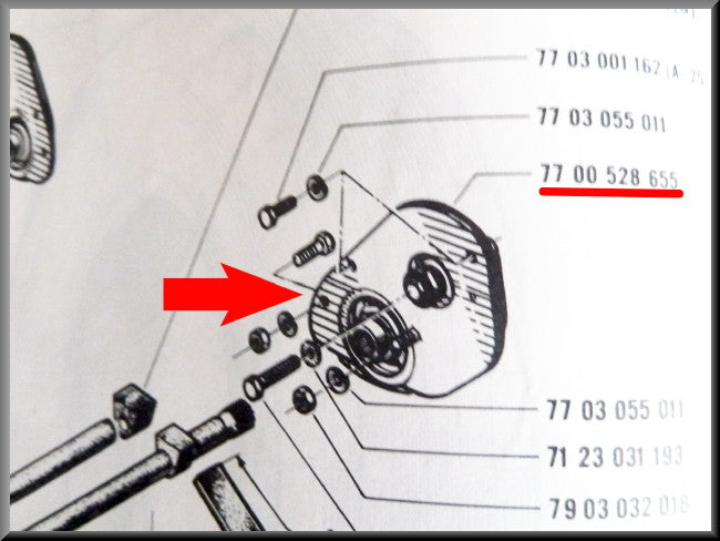 Adjusting cam, front left suspension - Renault 16 - OEM 7700528655