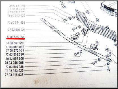 Bevestigingsklem sierstrip – Renault 16 – OEM 7700555850