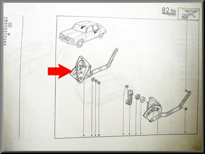 Mécanisme lève-vitre arrière droit – Renault 16 – OEM 7700610069