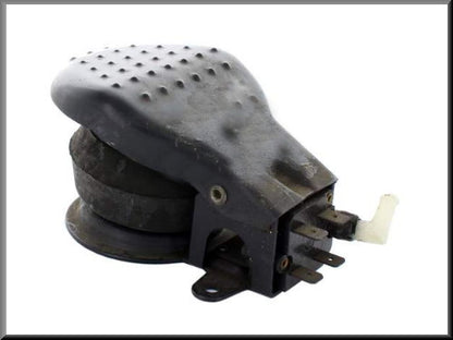 Voetpomp ruitensproeier – Renault 16 >1973 – OEM 7701002900