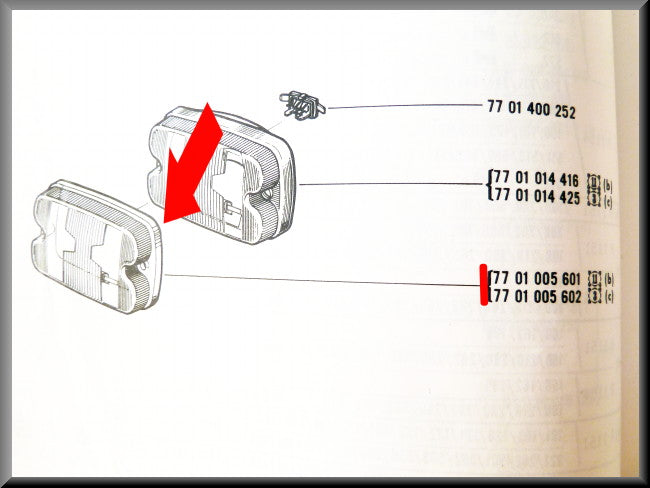Projecteur longue portée : réflecteur avec verre – Renault 16 TS – OEM 7701005601