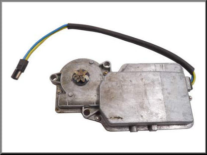 Ruithefmotor R16 TX en Peugeot 504.