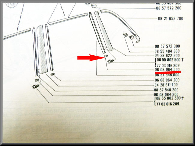 Clamp for chrome strip door rear left (next to C-pillar) – Renault 16 – OEM 7700648457 / 0608064500 – Used