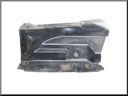 Passage de roue avant droit – Renault 16 – OEM 7701500015 / 7701455984