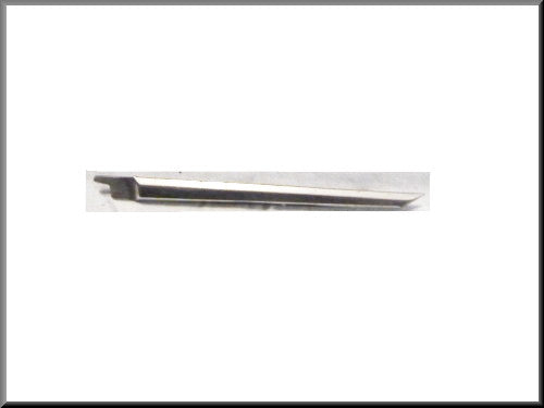 Chrome trim – Renault 16 (1150 and TS <1970) – OEM 0857593200
