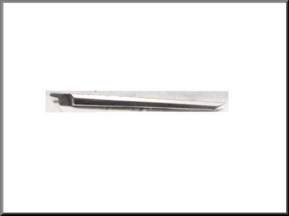 Chrome trim – Renault 16 (1150 and TS <1970) – OEM 0857593200