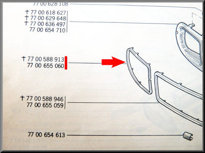 Right headlight rim – Renault 12 – OEM 7700588913