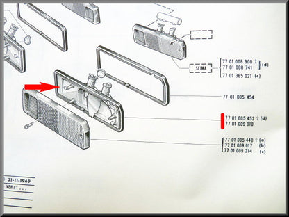 Feu arrière droit – Renault 12 – OEM 7701009018