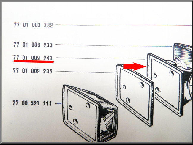 Kentekenplaat verlichting unit rechts – Renault 12 – OEM 7701009243