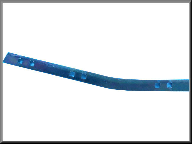 Metaal strip portierruit rubber voorzijde rechts voor – Renault 12 – OEM 7700509917