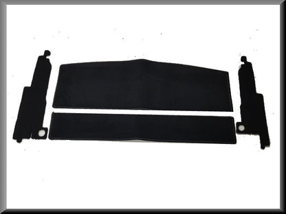 Plage arrière et garniture de montant C noire (velours) – Renault 16 – OEM 7700531408 / 7700531410 / 7700530987 / 7700530986