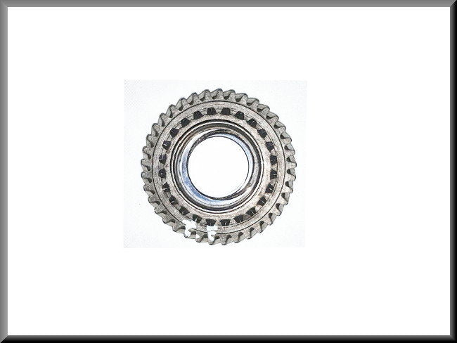 Pignon 3ème vitesse (37 dents) – Renault 12 – Renault 16 - OEM 7700527968