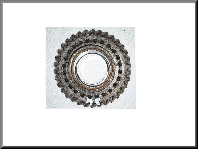 Pignon de 3ème vitesse (34 dents) – Renault 12 – Renault 16 - OEM 7700558454