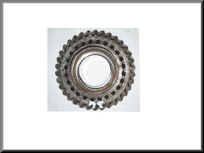 Pignon de 3ème vitesse (34 dents) – Renault 12 – Renault 16 - OEM 7700558454