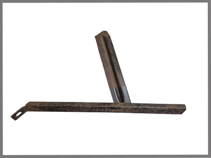 Bumpersteun voorzijde links – Renault 10 – OEM 0821697700