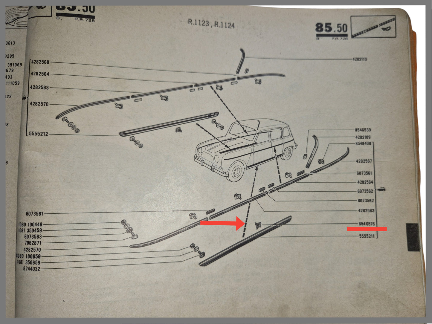 Bevestingsclip sierlijst - Renault 4 - OEM 0854765600