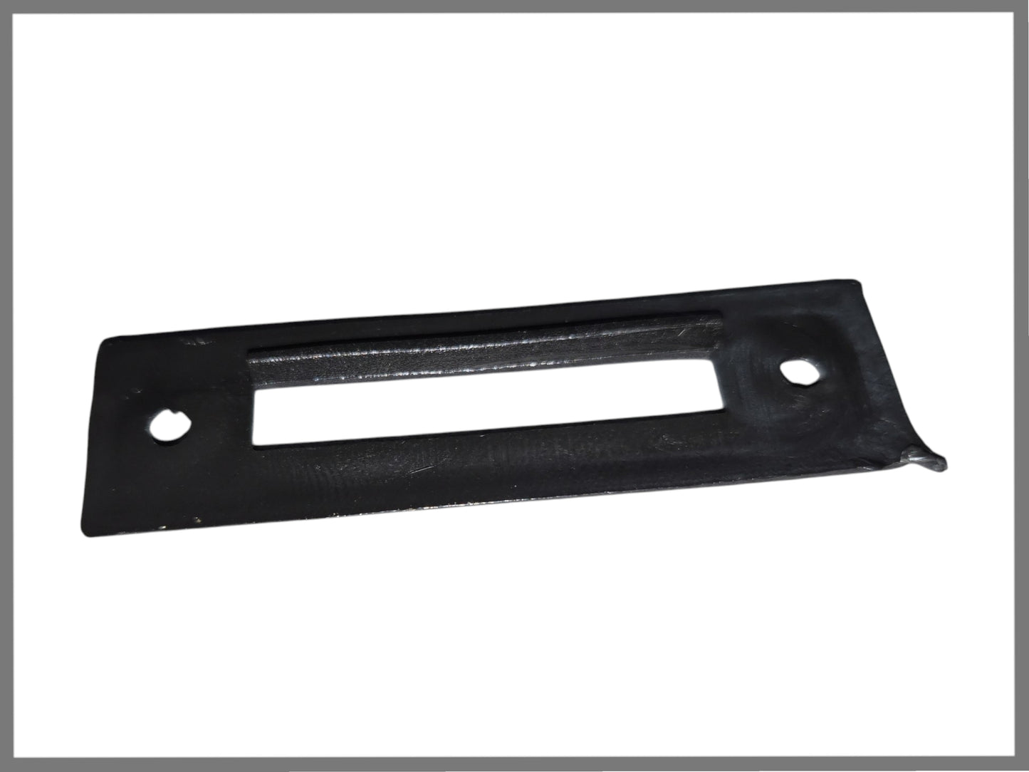 Cover plate rear door opening left and right - Renault 6 - Renault 12 - OEM 7700560135